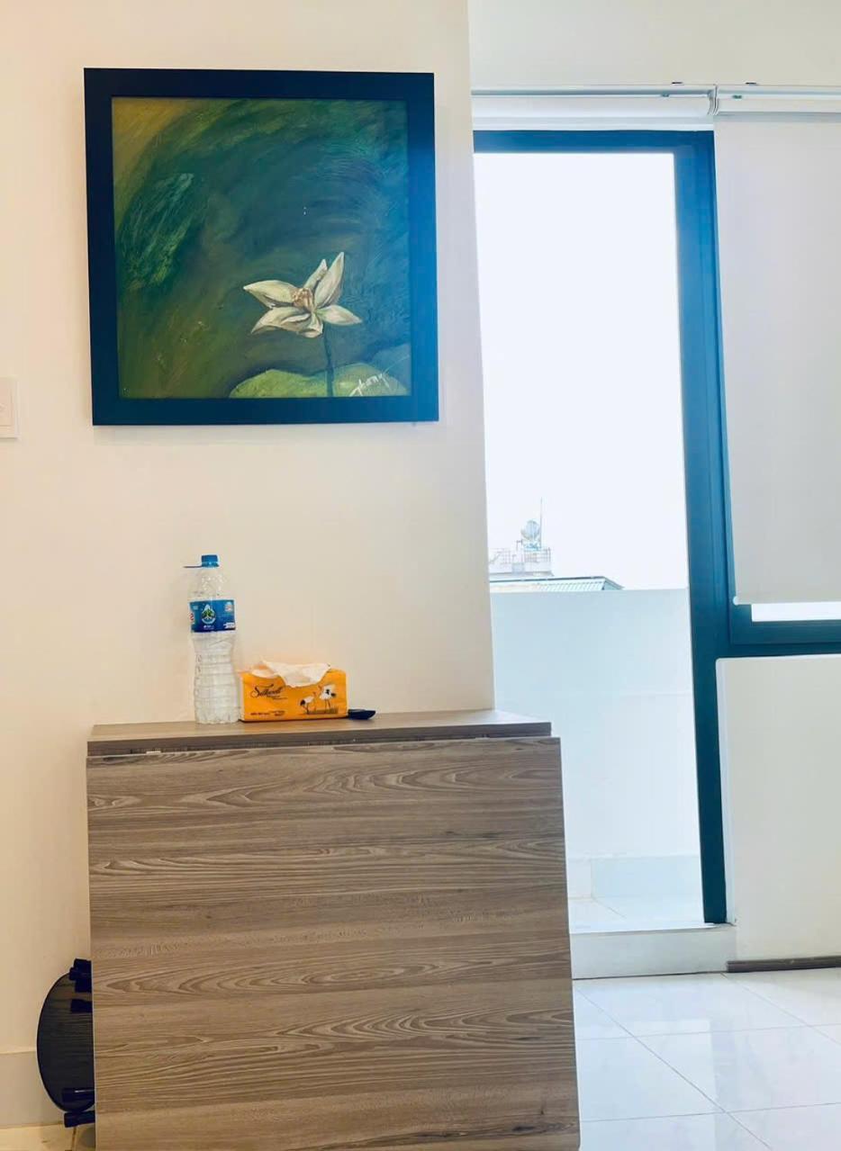 Ho Cao Cap Gan San Bay Tan Son Nhat Ho Chi Minh City